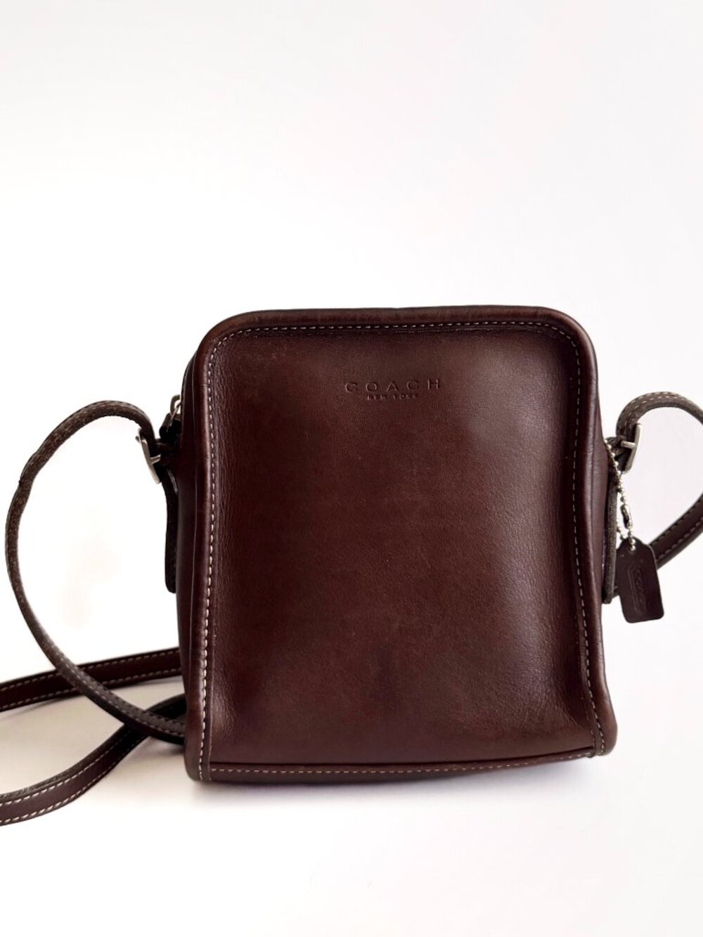 Vintage Coach 9139 Bellini Zip Crossbody Bag Mahogany Leather USA 1999
